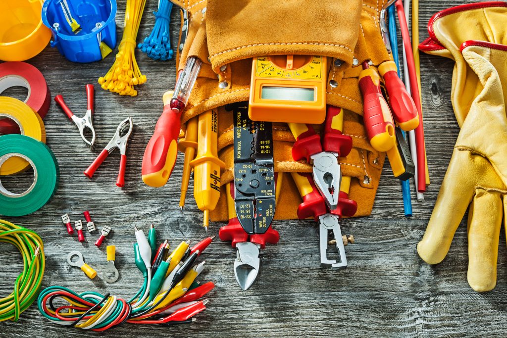 Electrical and construction tools